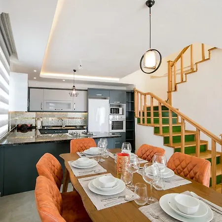 Villa Paris - Hill *