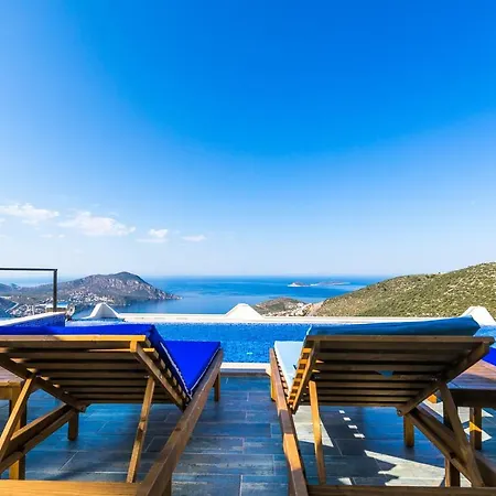 Villa Paris - Hill *