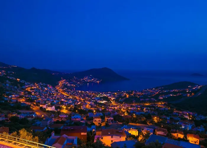 Villa Paris - Hill *