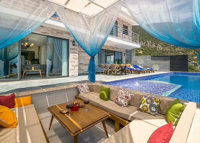 Paris - Hill Villa Kalkan