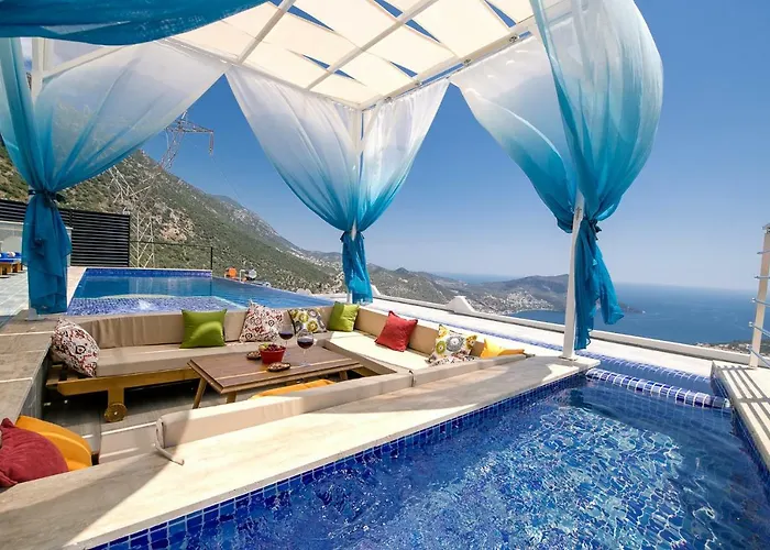 Villa Paris - Hill *